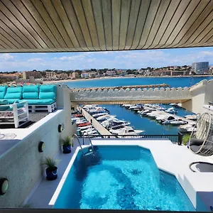 Solo Atico Guest Bed & Breakfast L' Escala